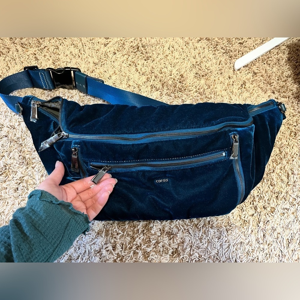 Free People x Caraa Velvet Medium Sling Bag - Picture 9 of 17